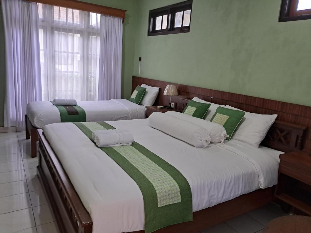Griya Jene Homestay Syariah Ngabean Ngoại thất bức ảnh