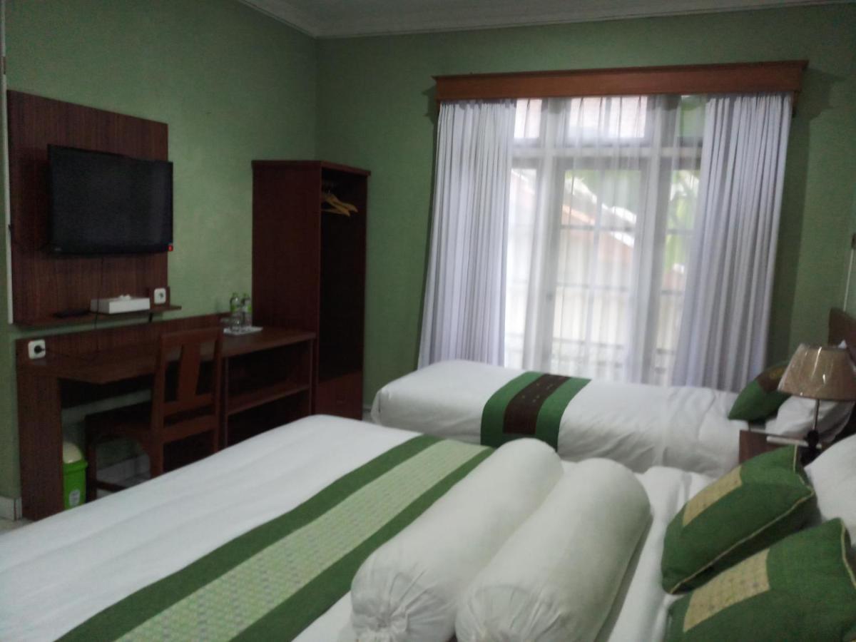 Griya Jene Homestay Syariah Ngabean Ngoại thất bức ảnh